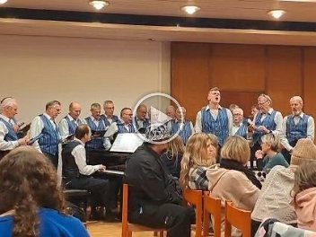 2023 Ständchen beim Theater Leimbach